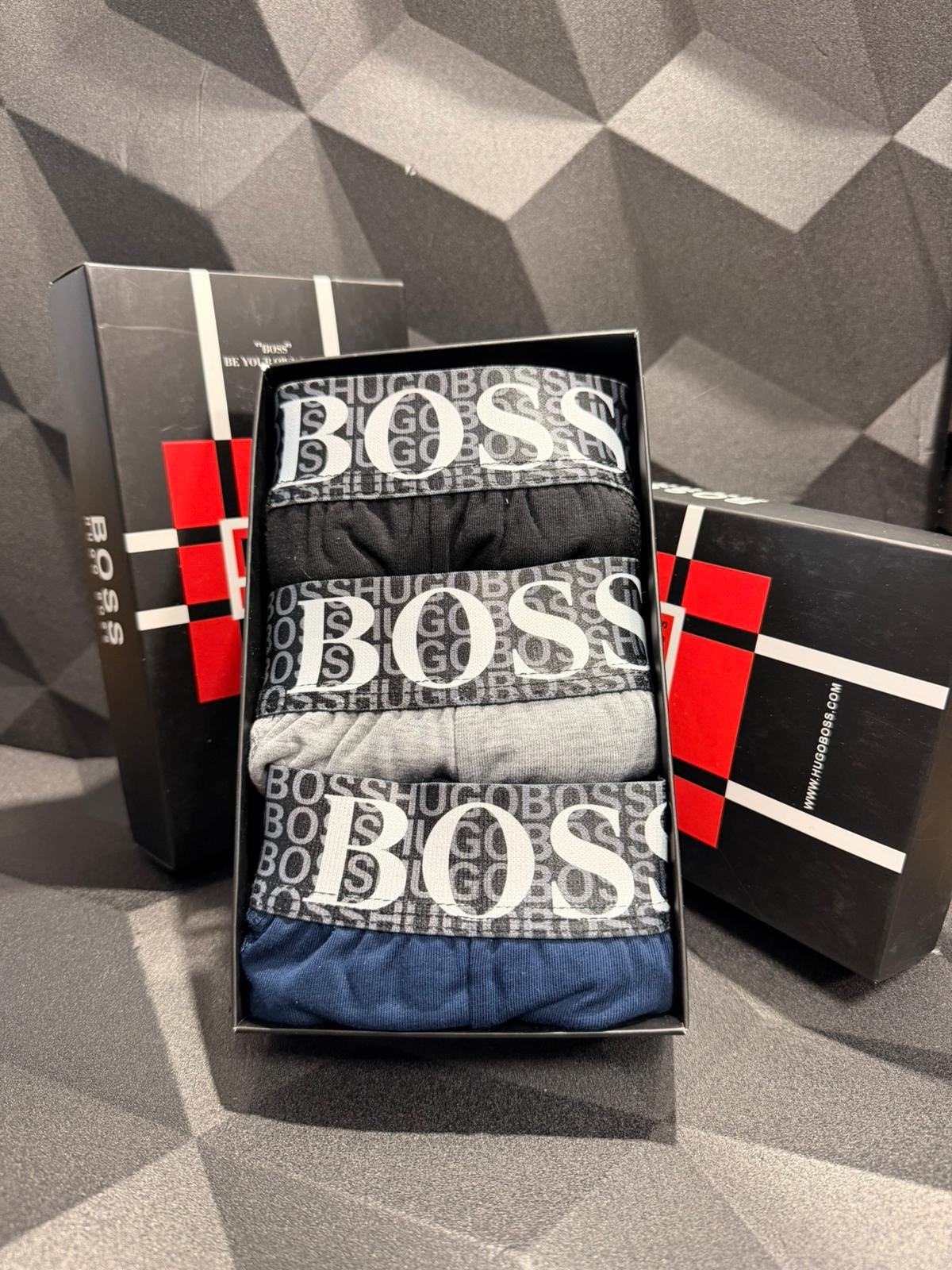 BOSS — Men's Boxer Briefs 3-Pack Gift Box